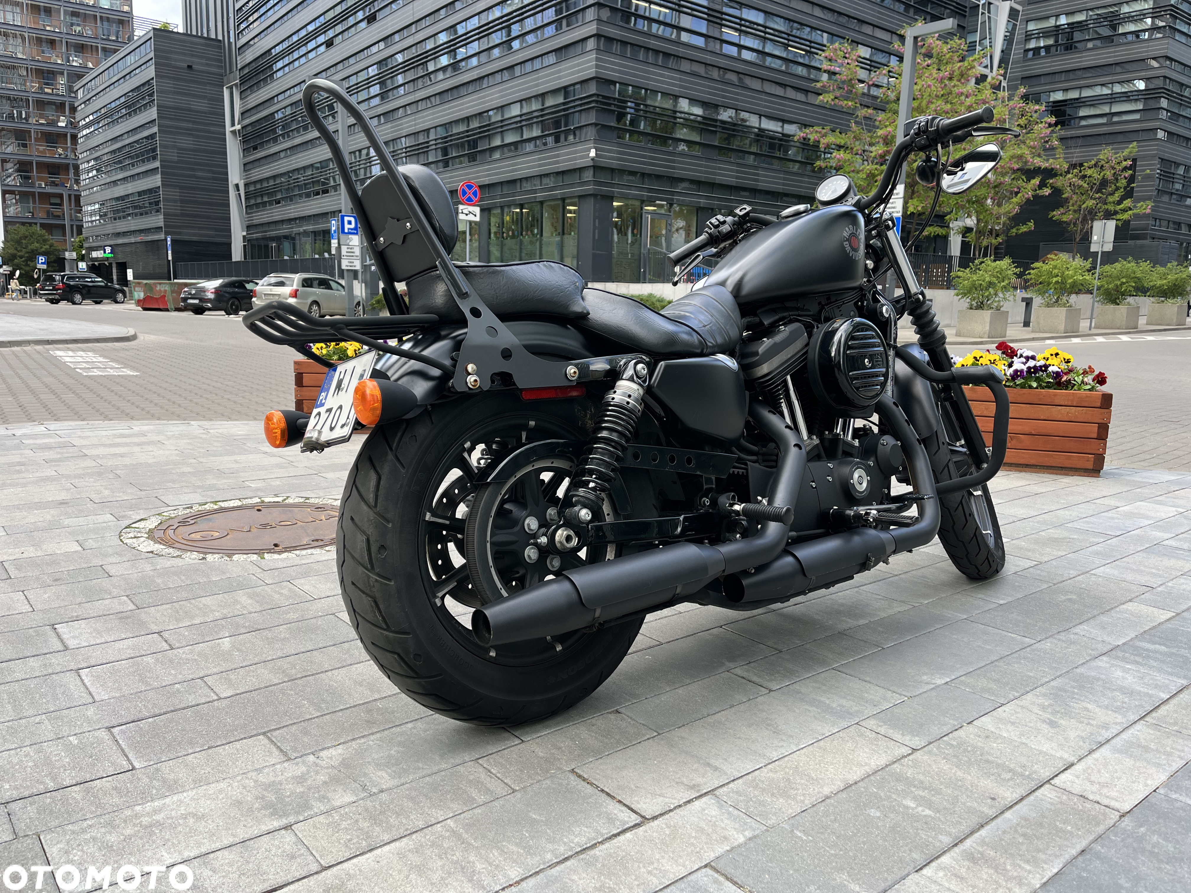 Harley-Davidson Sportster Iron 883 - 2