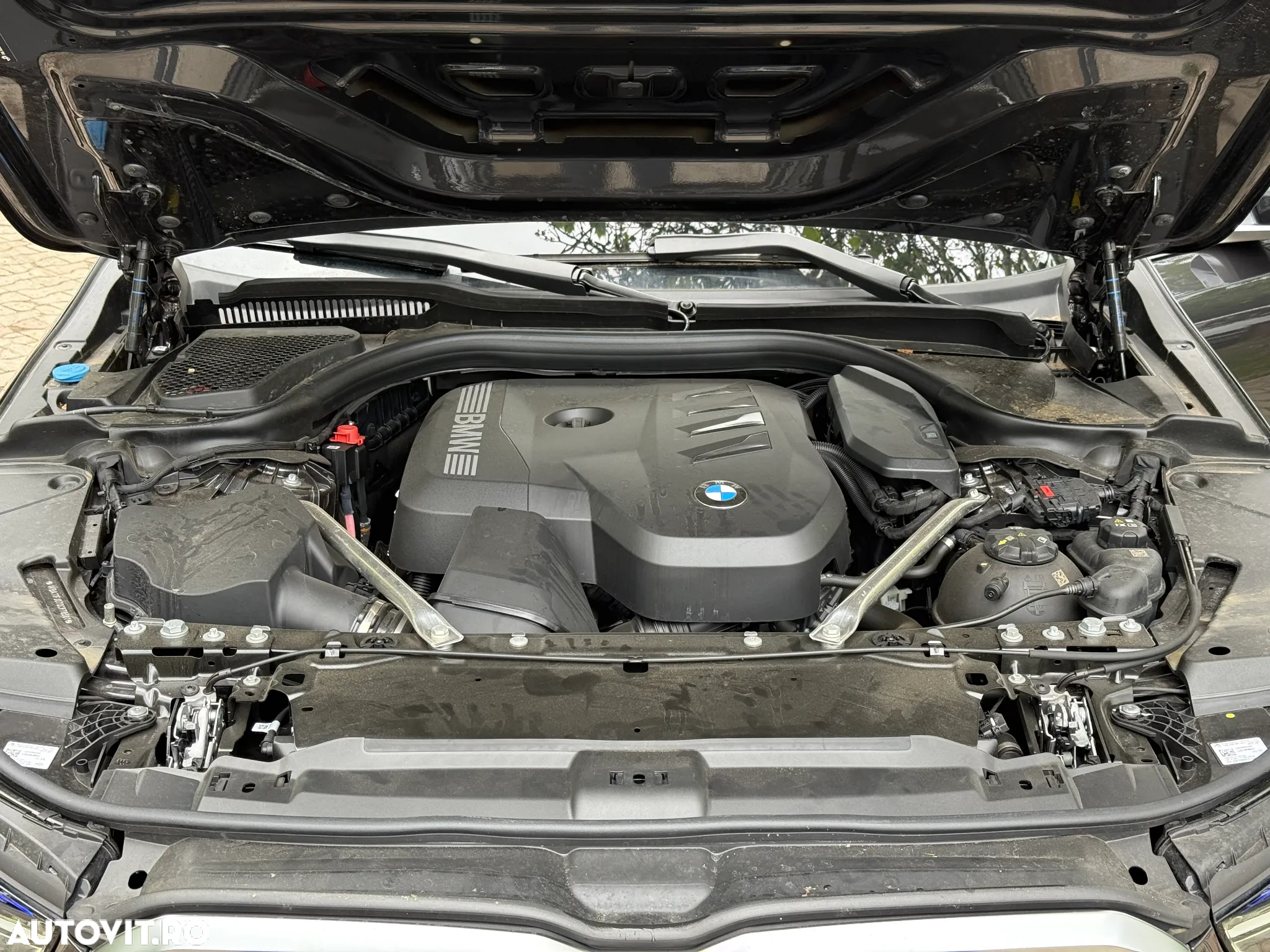 BMW Seria 5 520i Aut. - 34