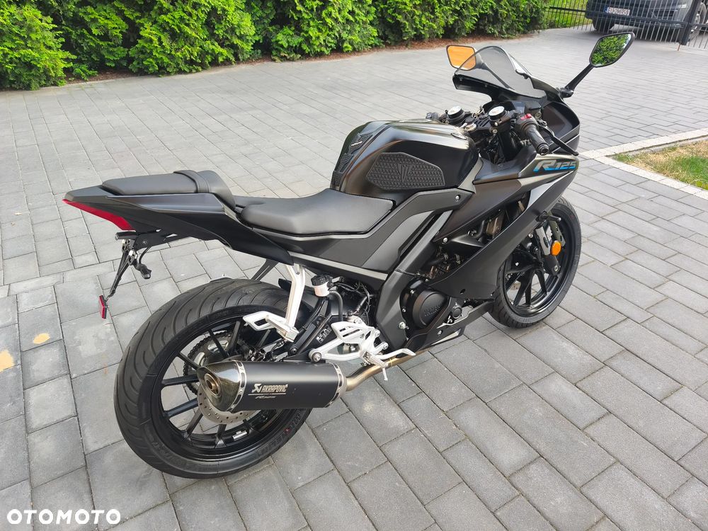 Yamaha YZF - 3