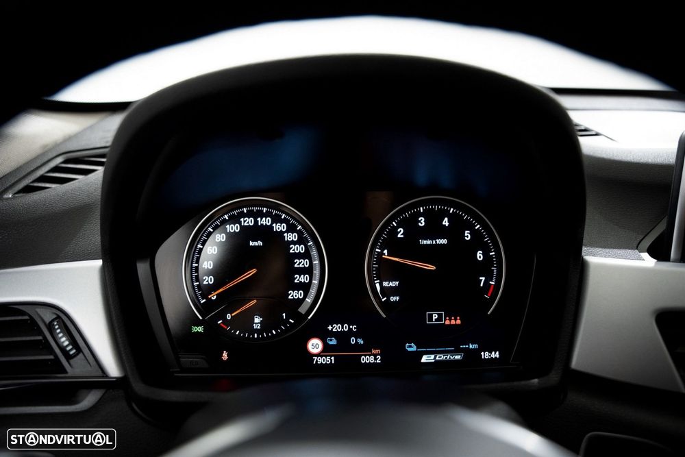 BMW X1 25 e xDrive Corporate Edition - 14