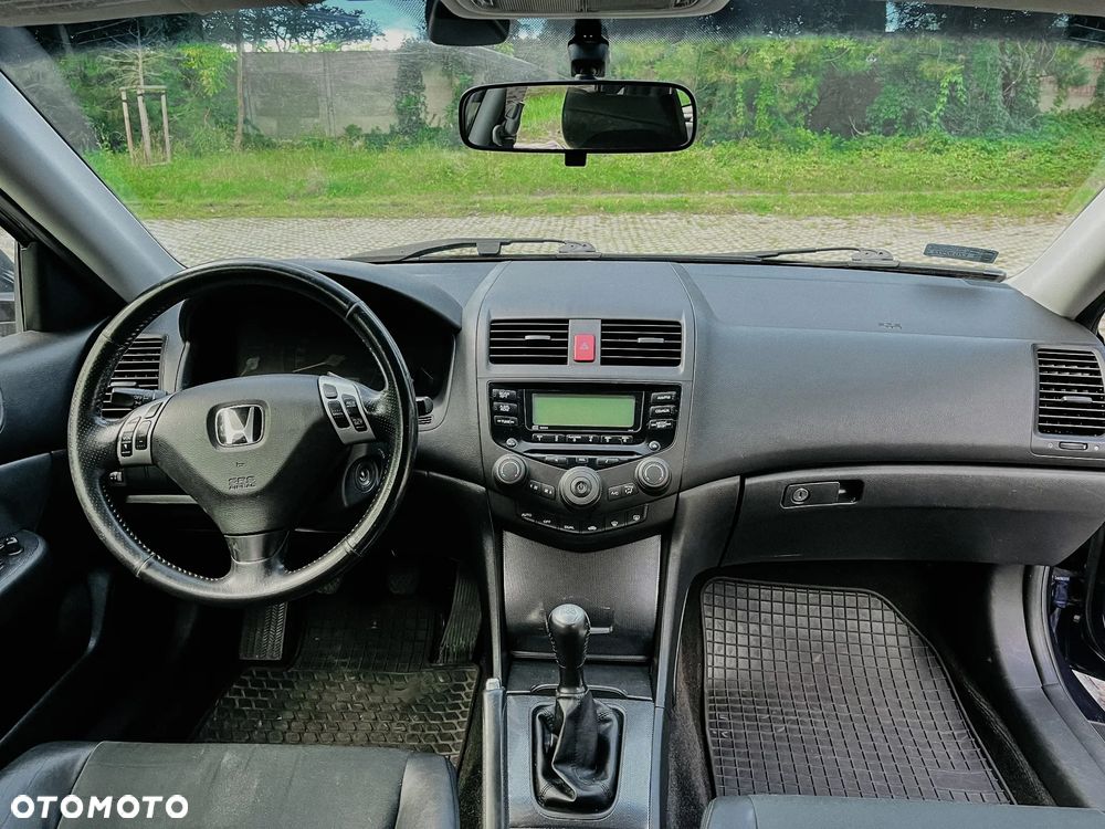 Honda Accord 2.0 i Comfort - 15