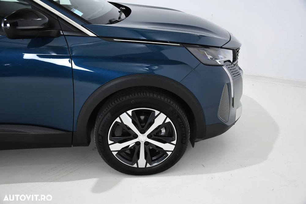 Peugeot 3008 1.2 PureTech Turbo S&S EAT8 Allure - 36