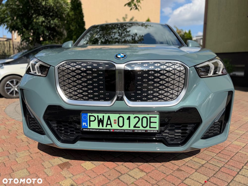 BMW iX1 eDrive20 66.5kWh M Sport Edition - 3