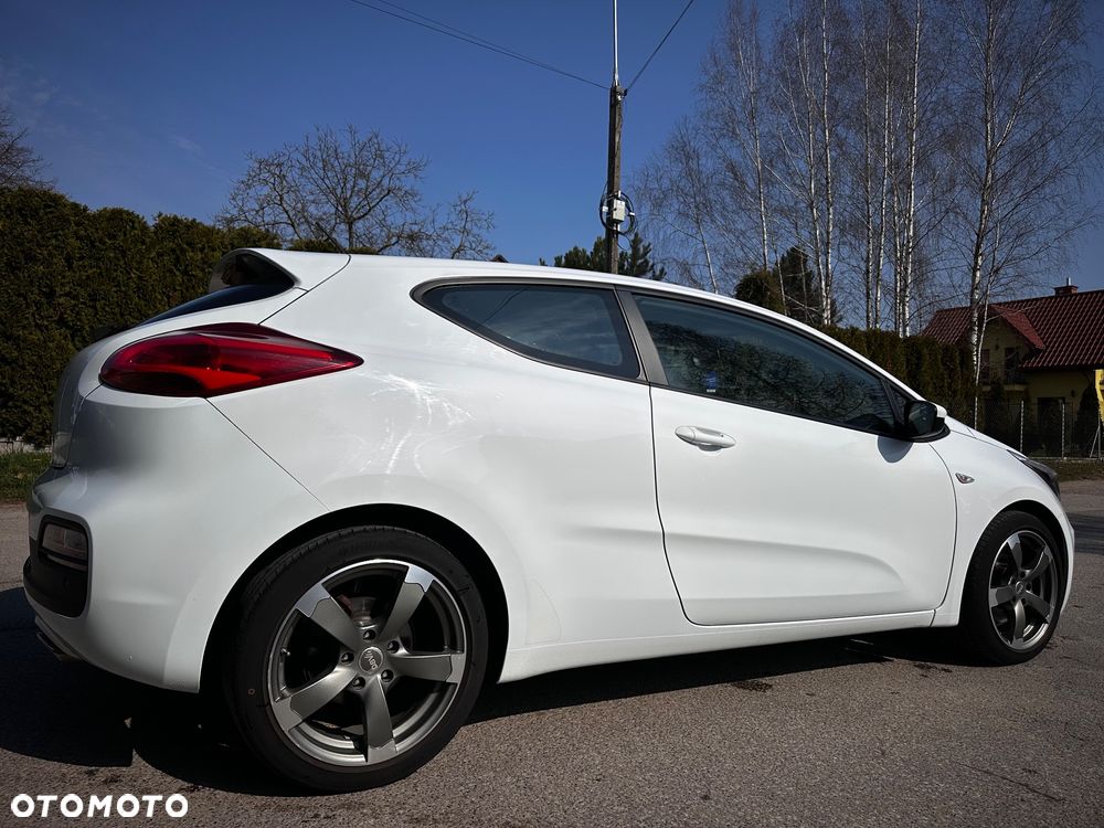 Kia ProCeed 1.6 GDI Edition 7 - 19
