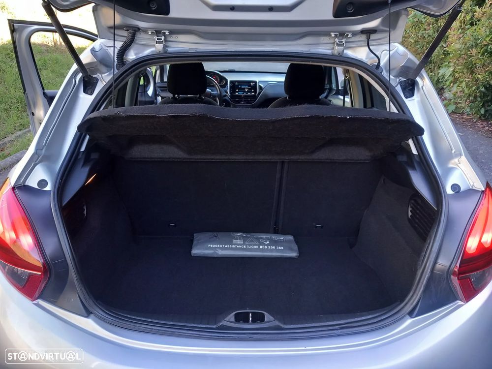 Peugeot 208 1.6 BlueHDi Style - 10