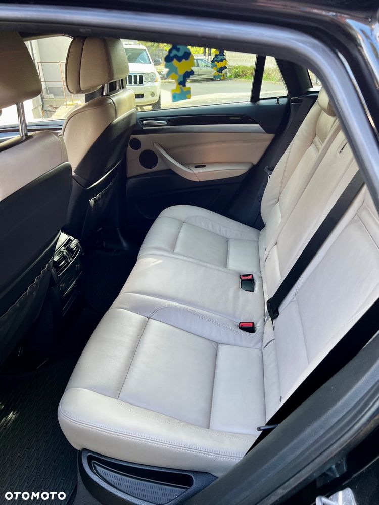 BMW X6 - 16
