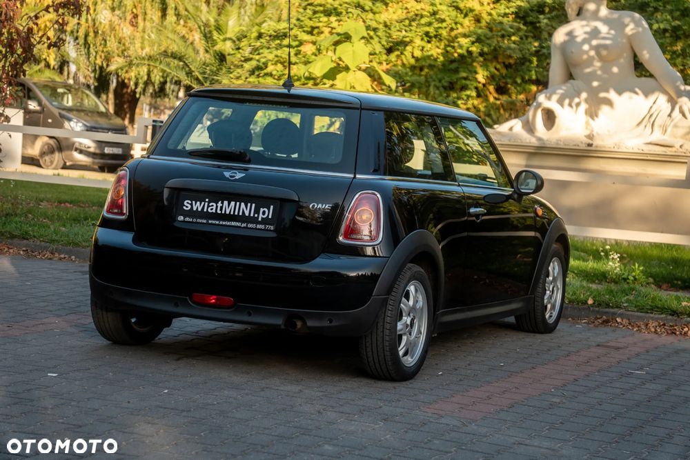 MINI ONE Standard - 14