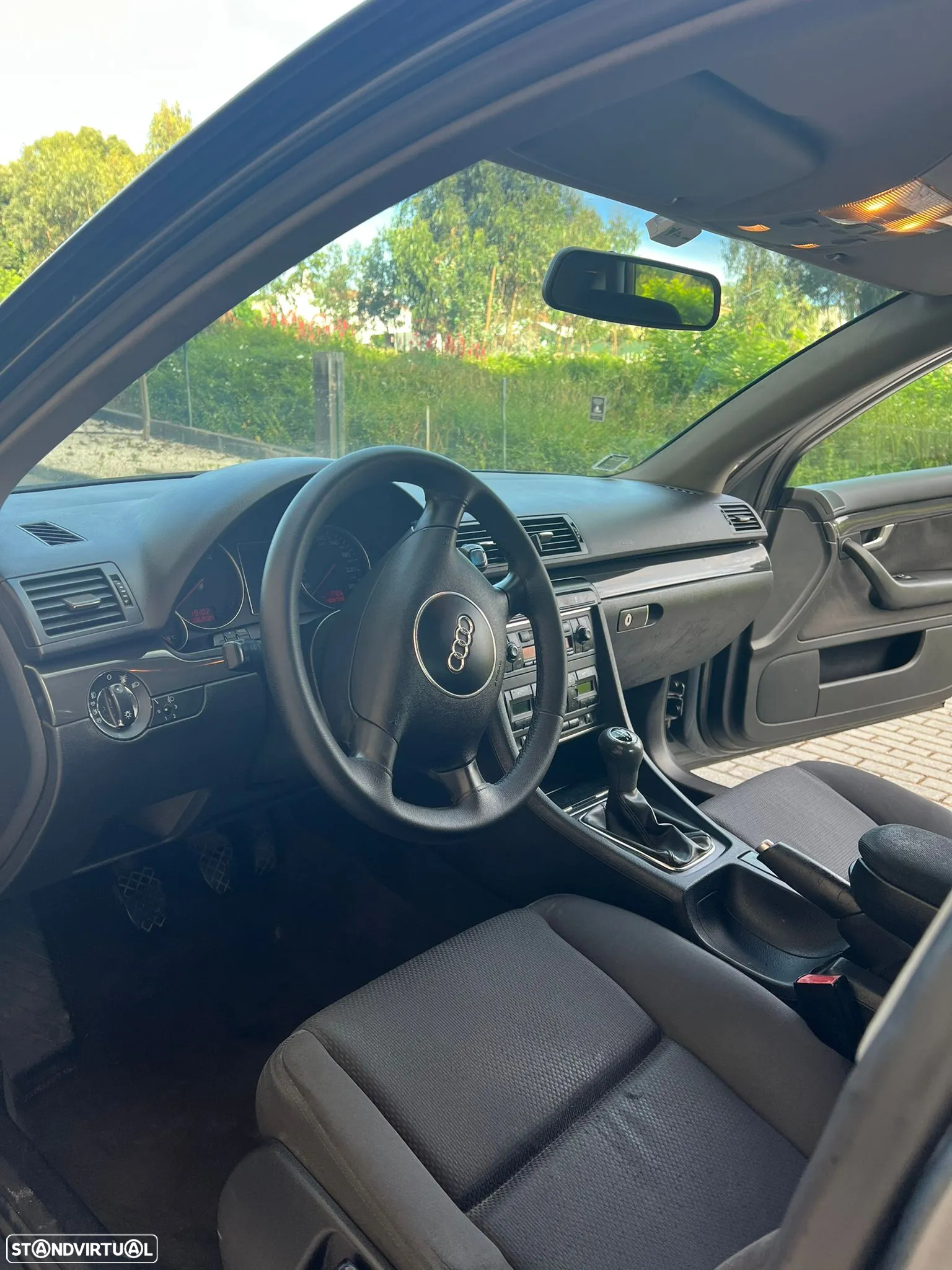Audi A4 1.9 TDI multitronic - 6
