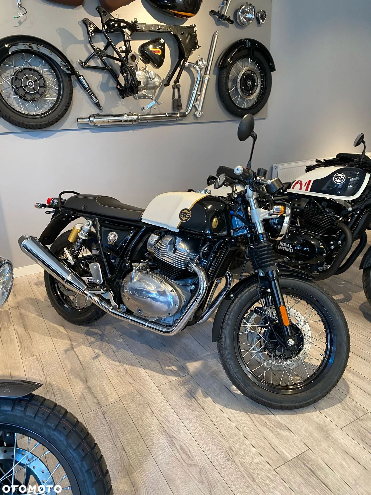 Royal Enfield Continental - 1