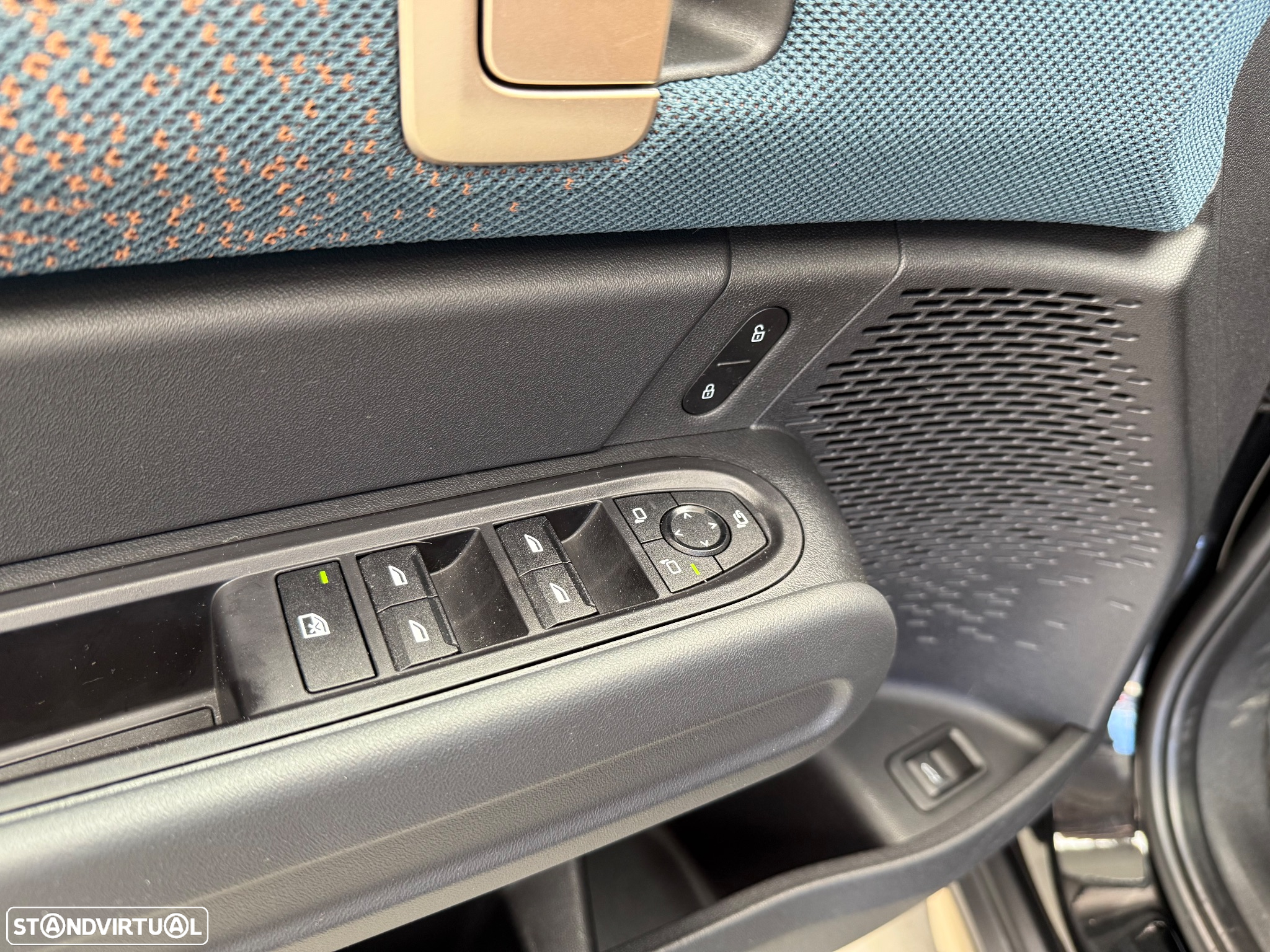 MINI Countryman E Favoured XL - 25
