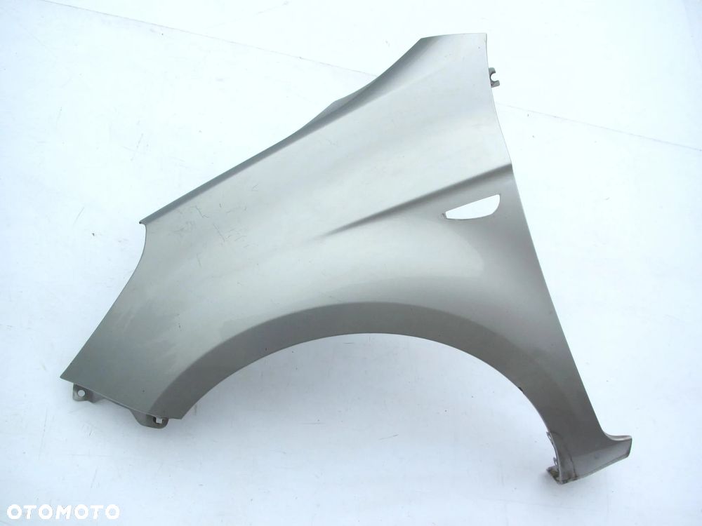 HYUNDAI i20 2008 - 2012 błotnik LEWY ORYGINAŁ - 1