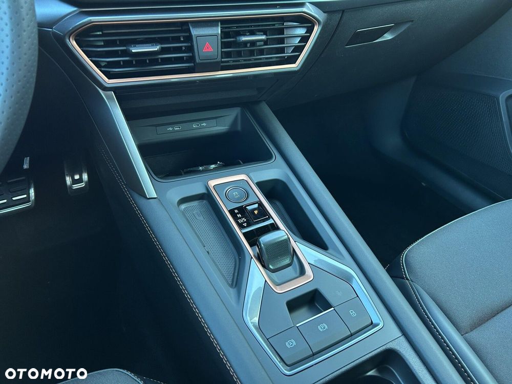 Cupra Formentor 1.5 eTSI mHEV DSG - 27