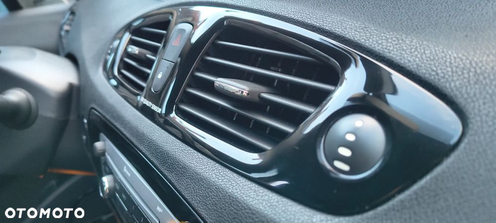 Renault Scenic 1.6 dCi Energy Bose Edition - 19