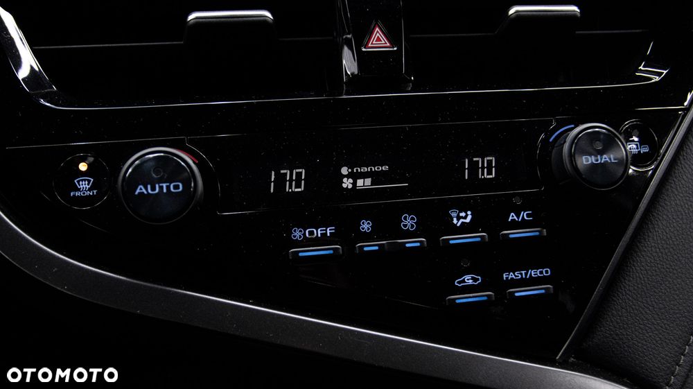 Toyota Camry 2.5 Hybrid Comfort CVT - 20