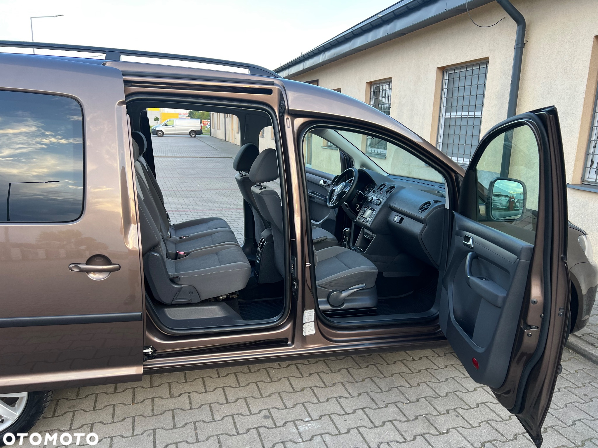 Volkswagen Caddy Maxi 2.0 TDI Comfortline - 7