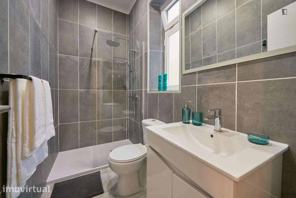 Quarto - localizado em Penha de França Lisbon - Grande imagem: 3/42