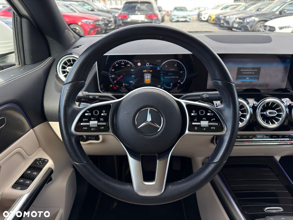 Mercedes-Benz GLA 200 Progressive - 17