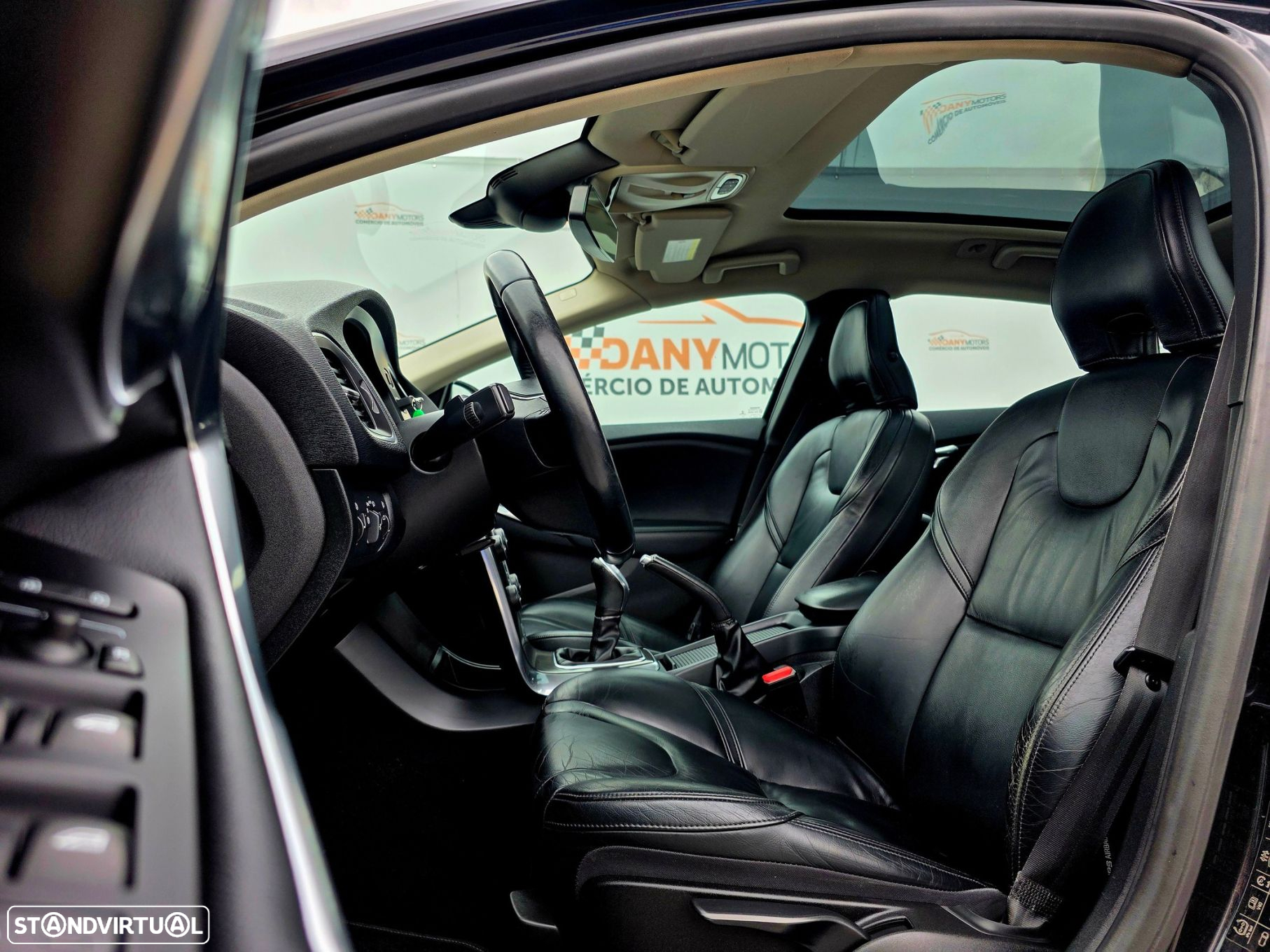 Volvo V40 1.6 D2 Momentum - 8