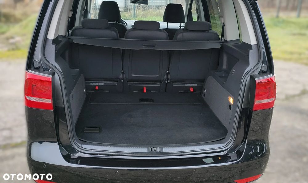 Volkswagen Touran 1.6 TDI DPF Trendline - 23