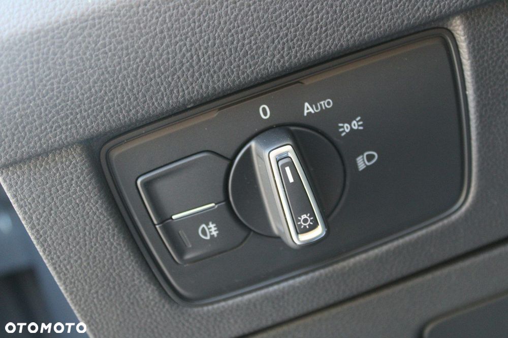 Volkswagen Passat 1.5 TSI EVO Essence - 18