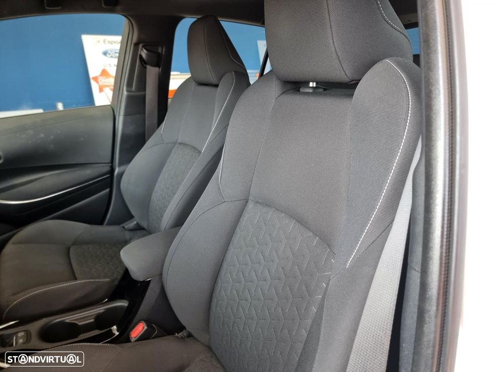 Toyota Corolla 1.8 Hybrid Comfort - 14