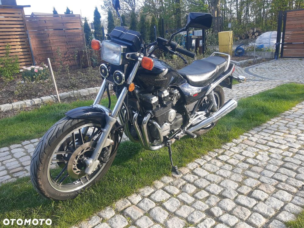 Honda CB - 2