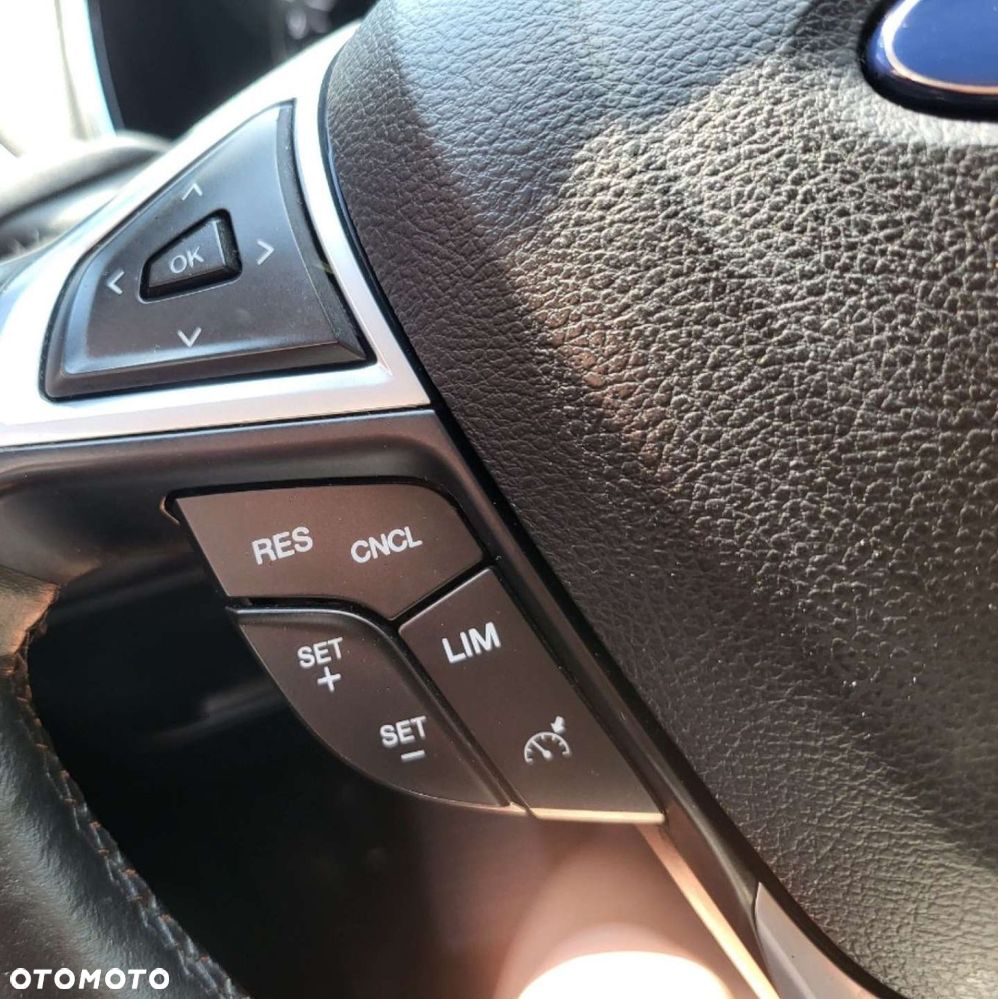 Ford S-Max - 33