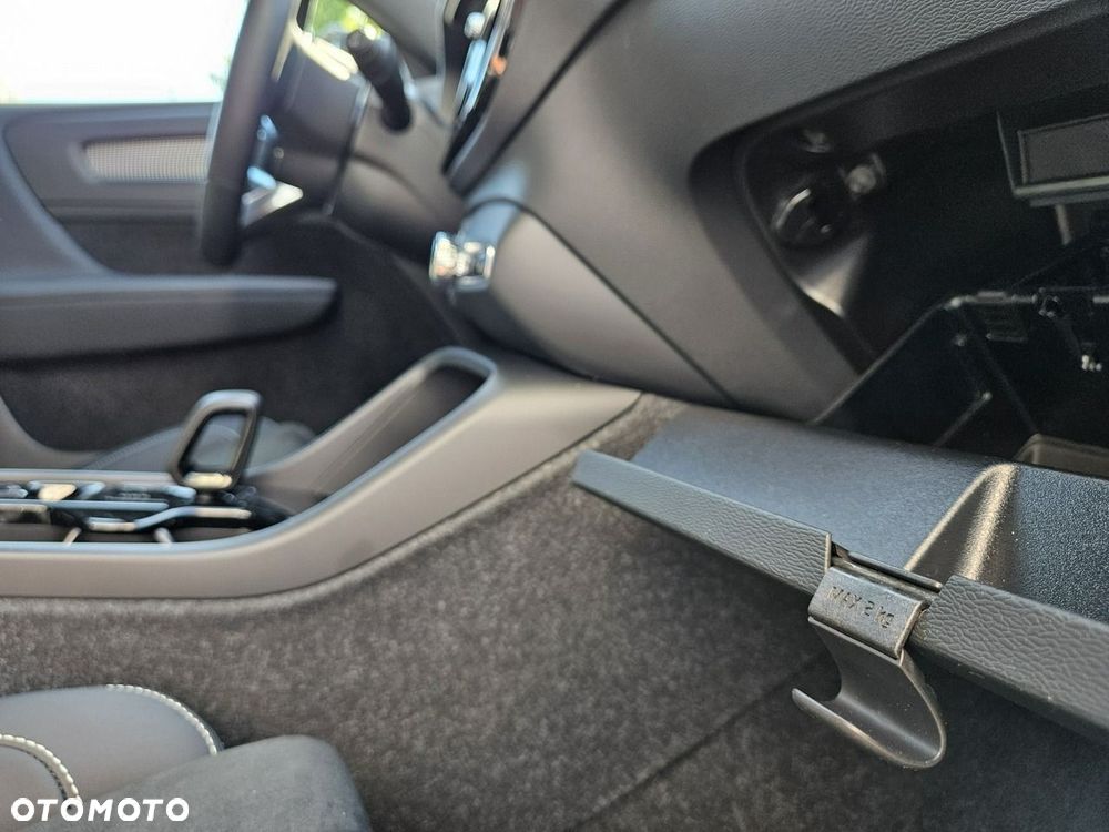 Volvo XC 40 B5 B AWD Ultimate Bright - 29