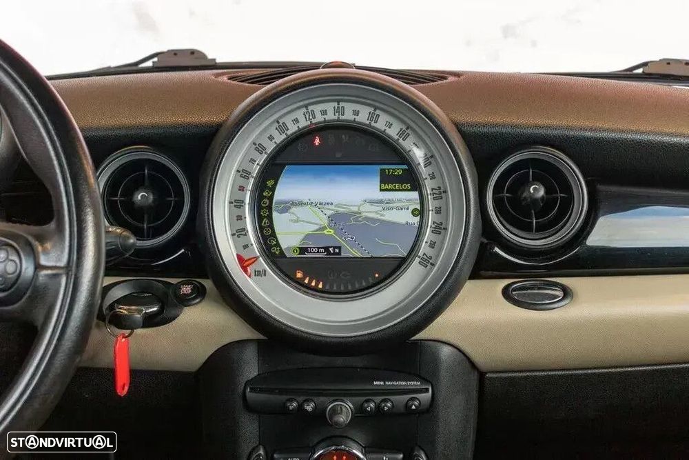 MINI 3 Portas One D - 16