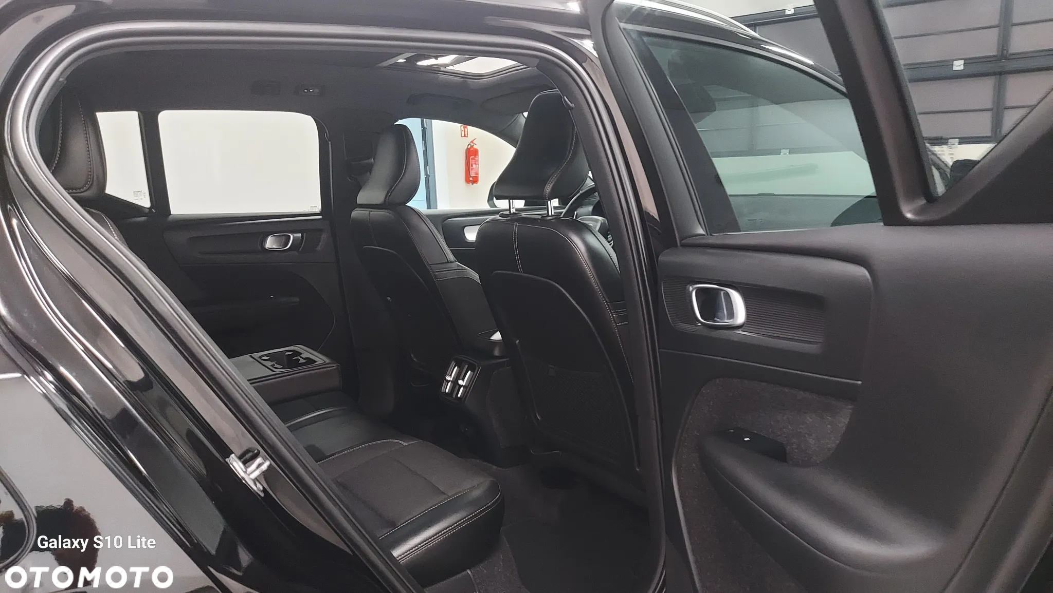 Volvo XC 40 D4 AWD Geartronic R-Design - 15