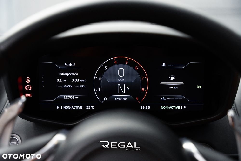 McLaren GT Standard - 16