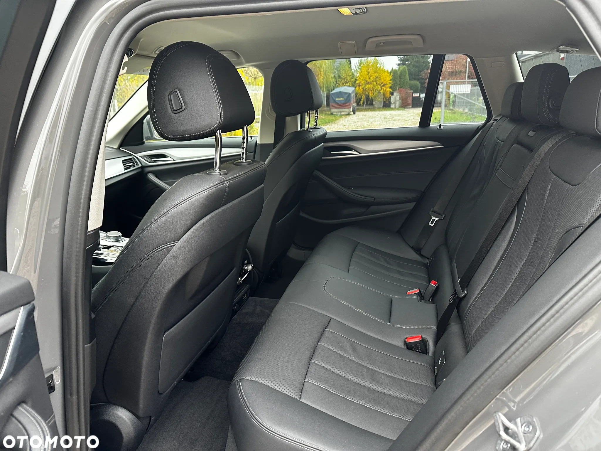 BMW Seria 5 520d Touring - 8