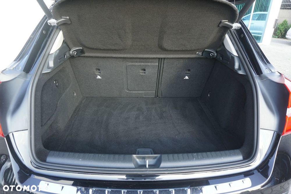 Mercedes-Benz GLA 200 7G-DCT Urban - 27