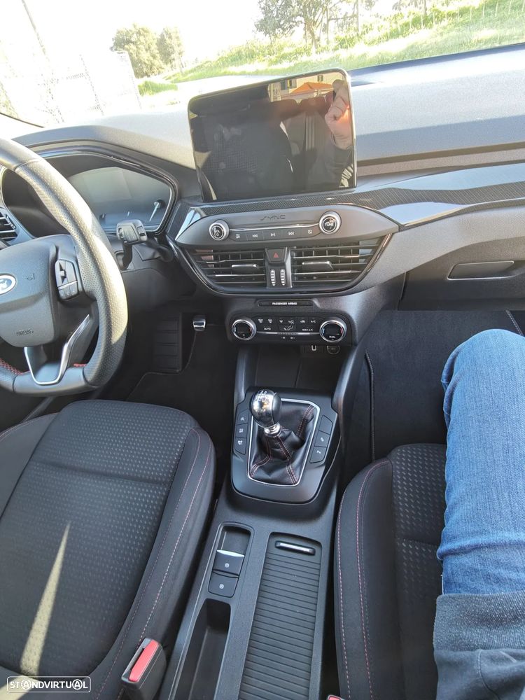 Ford Focus 1.0 EcoBoost ST-Line - 22