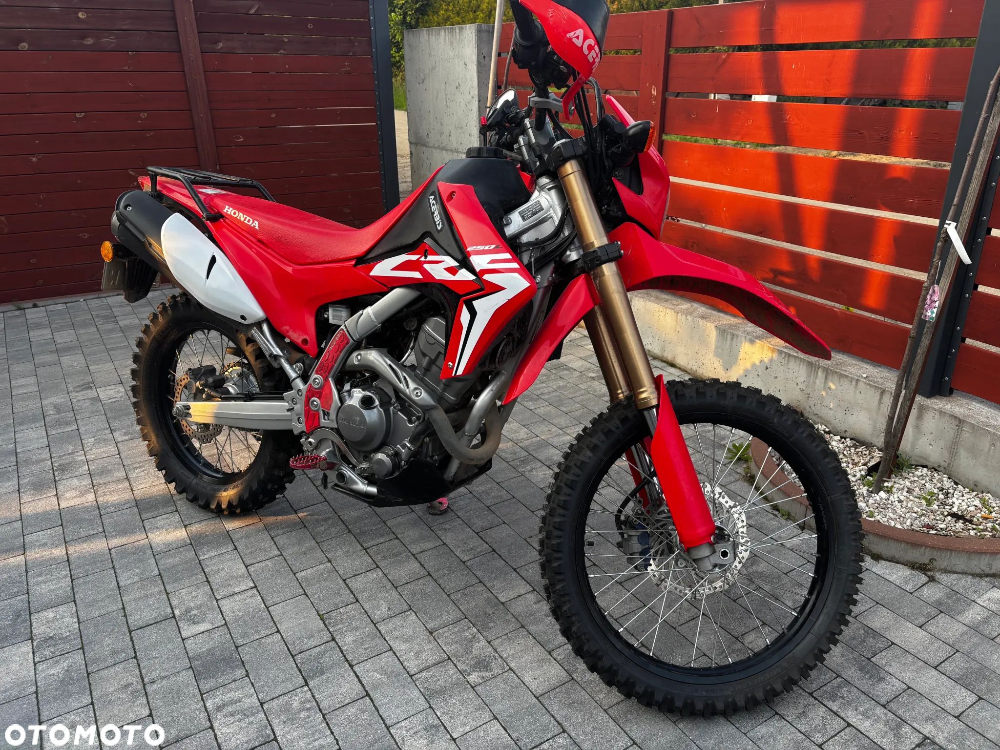 Honda CRF - 1