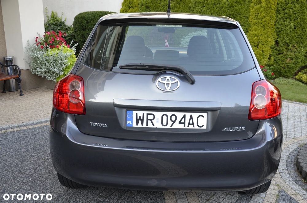 Toyota Auris 1.6 VVT-i Sol - 11