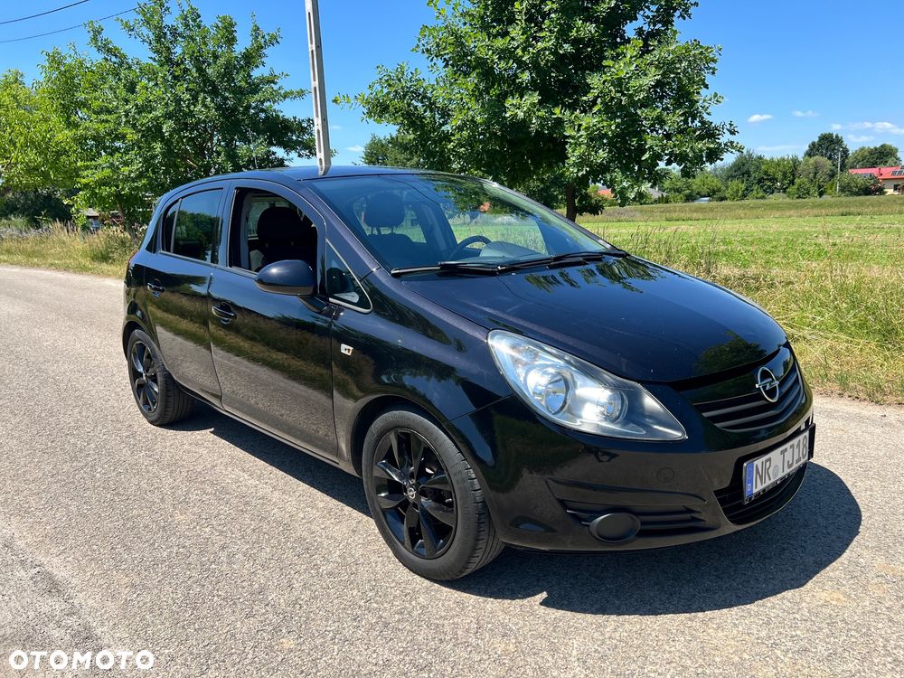 Opel Corsa 1.4 16V Cosmo - 1