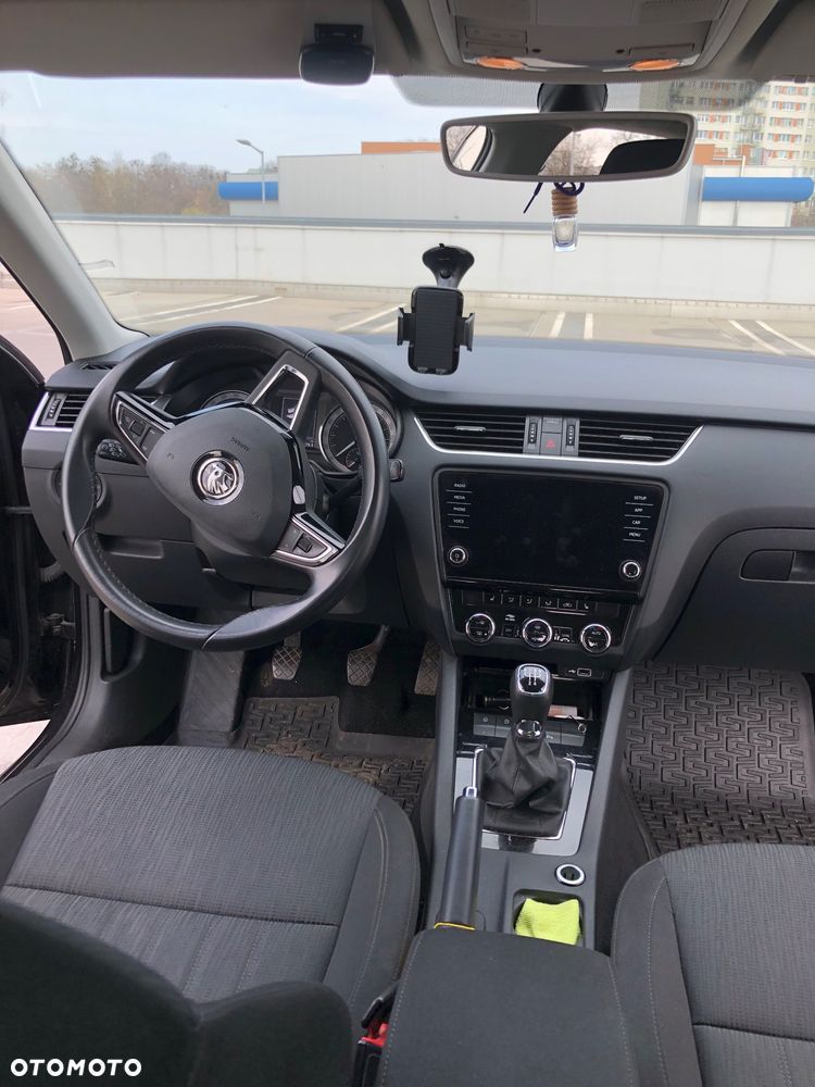 Skoda Octavia 1.6 TDI Ambition - 11