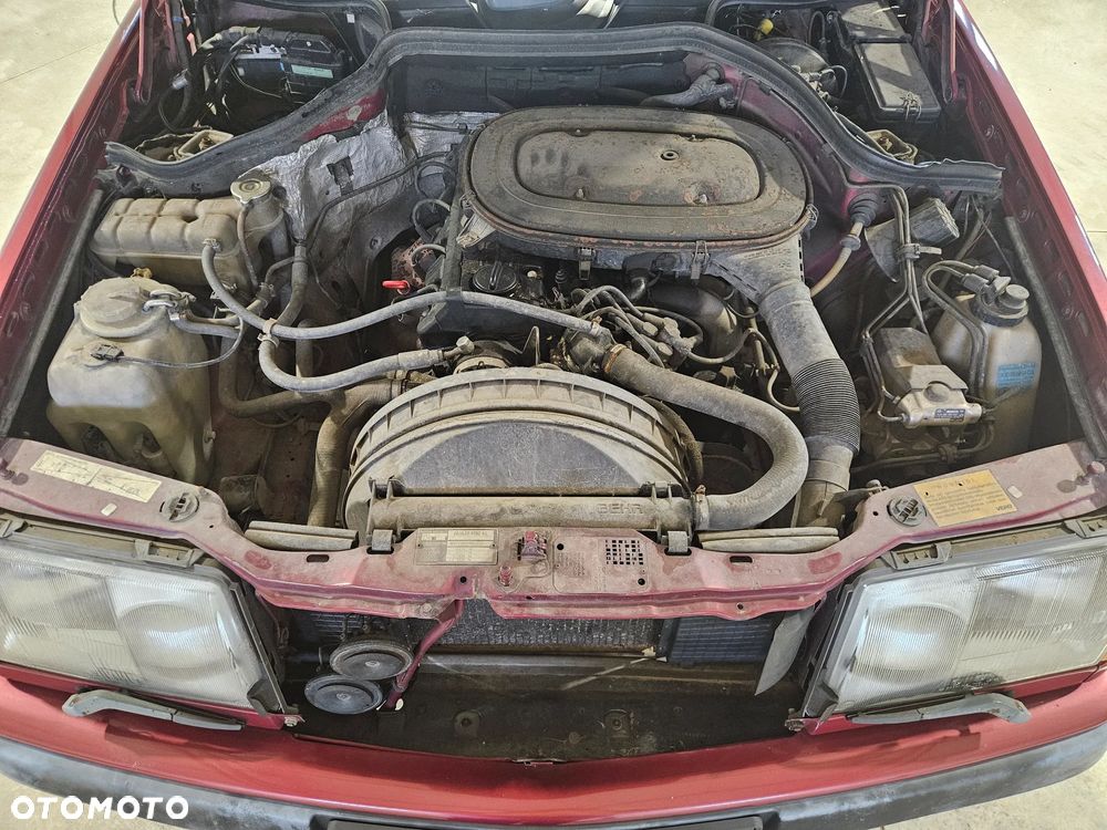 Mercedes-Benz W124 (1984-1993) - 12