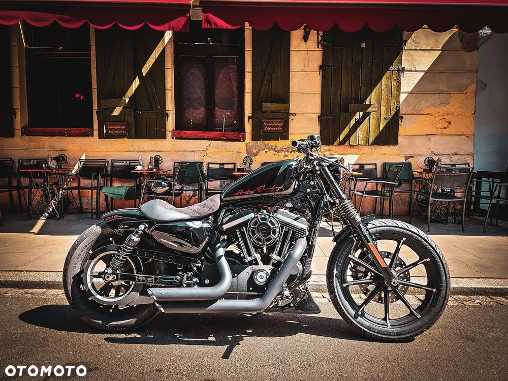 Harley-Davidson Sportster Iron 883 - 1