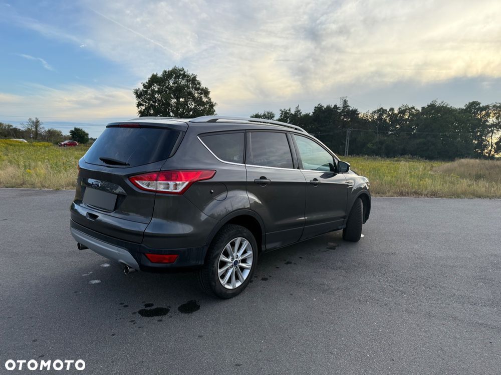 Ford Kuga 2.0 TDCi FWD Titanium - 4