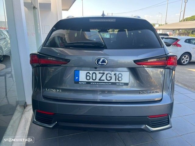 Lexus NX 300h Executive+ - 7