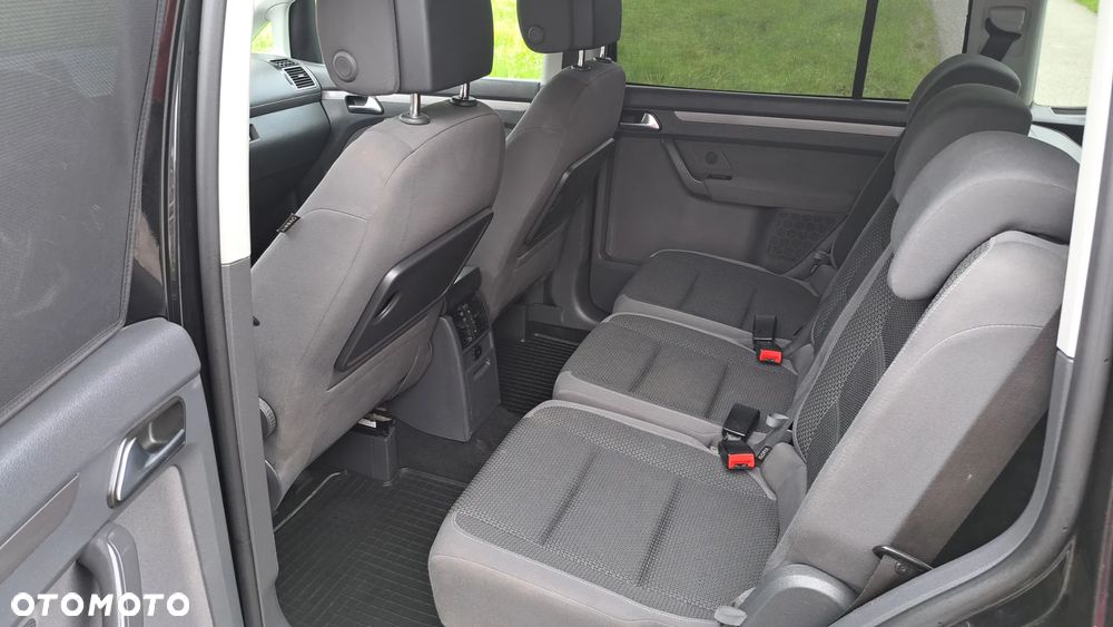 Volkswagen Touran 2.0 TDI DPF DSG Highline - 16
