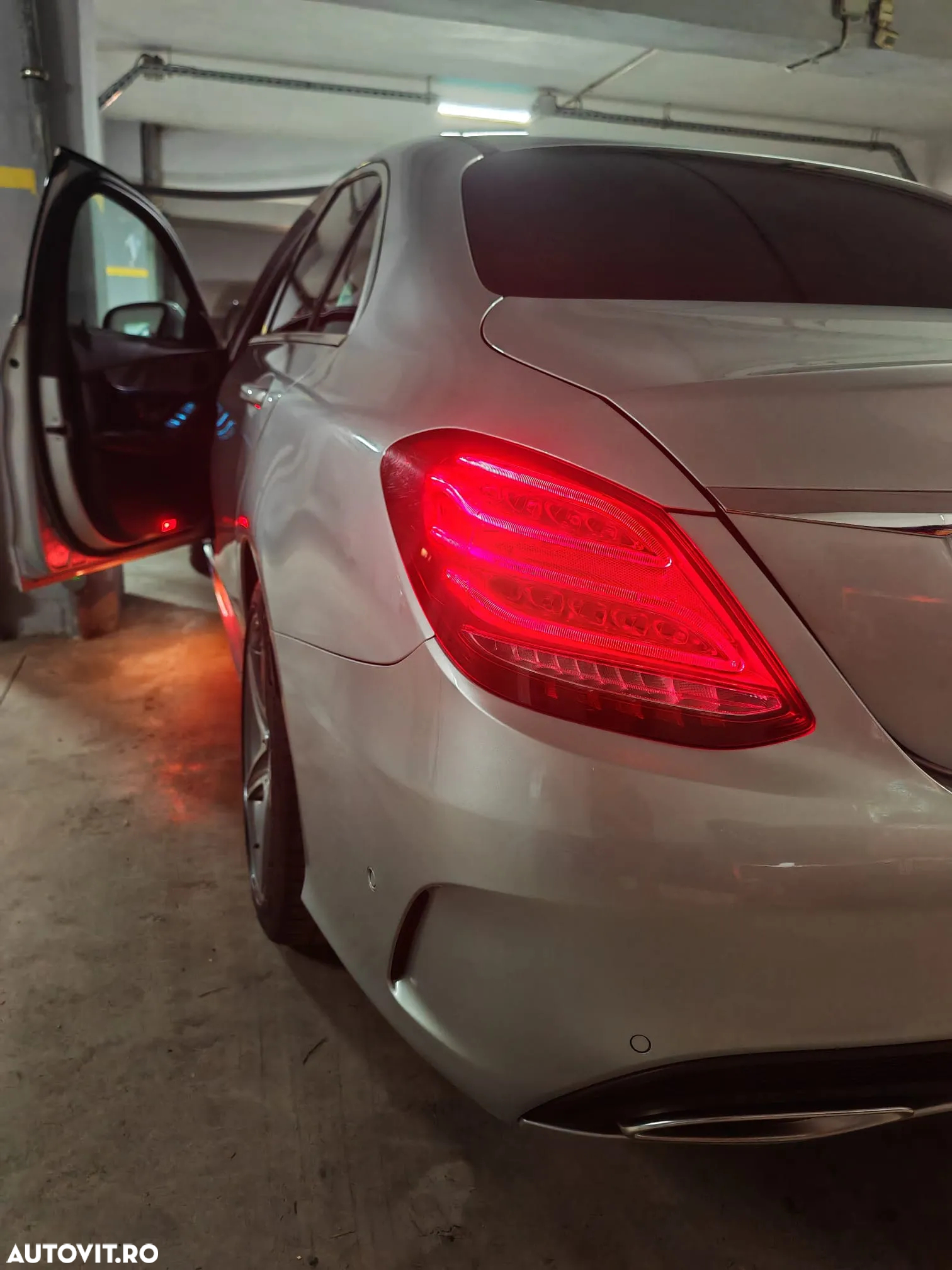 Mercedes-Benz C 400 4MATIC - 10