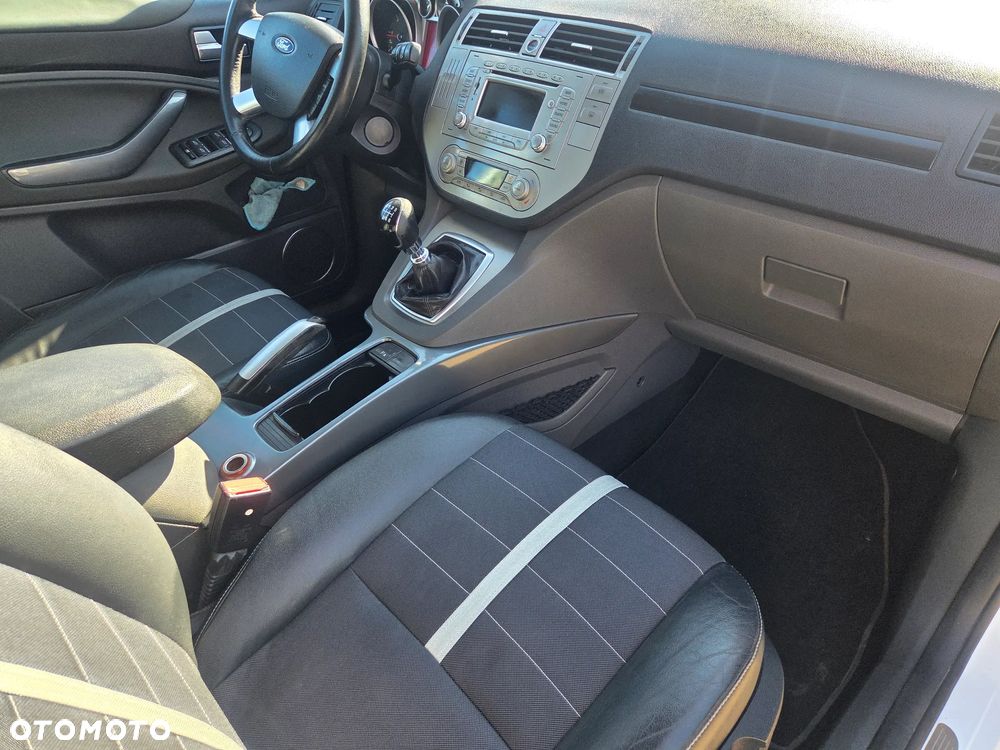 Ford Kuga 2.0 TDCi 4x4 Titanium - 10
