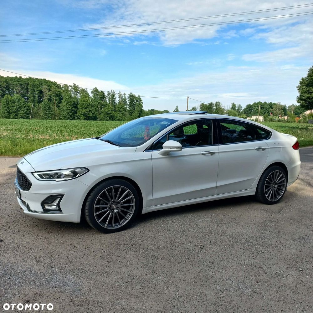 Ford Fusion - 9