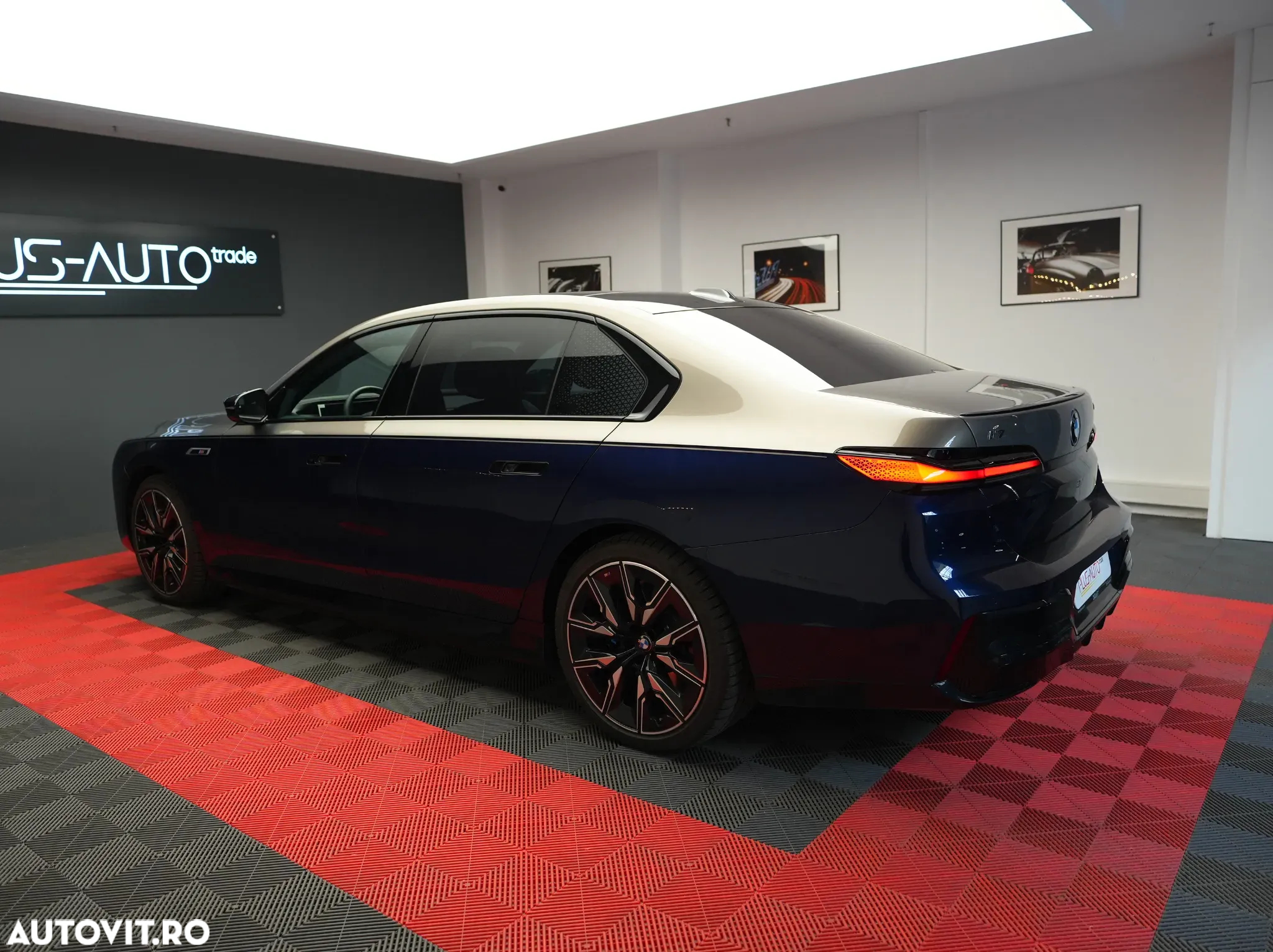 BMW i7 M70 xDrive - 7