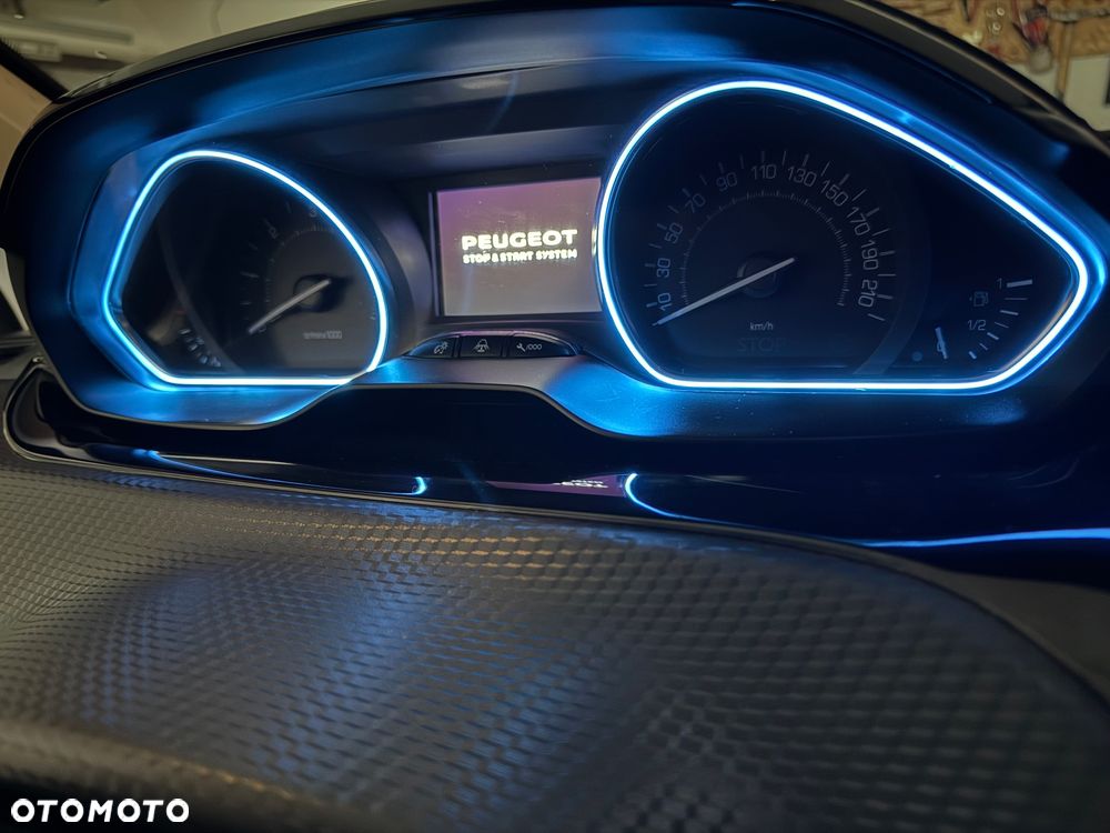 Peugeot 2008 BlueHDi FAP 120 STOP & START Allure - 29