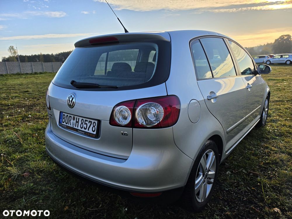 Volkswagen Golf Plus - 8