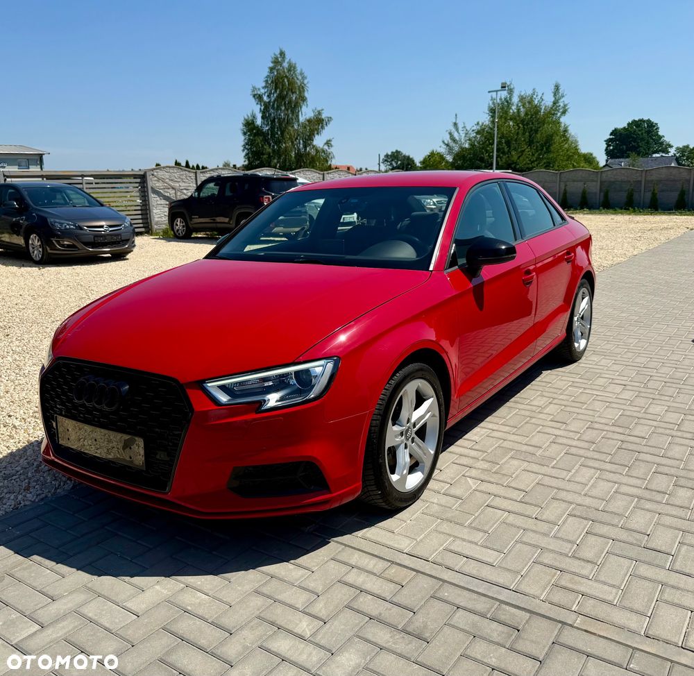 Audi A3 Limousine 35 TFSI S tronic - 1